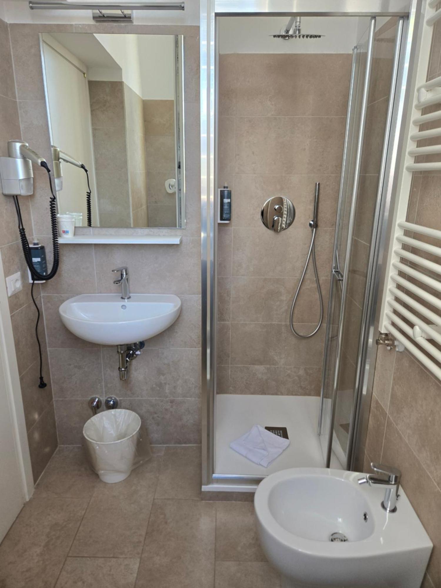 Sourire Hotel Rome Bagian luar foto