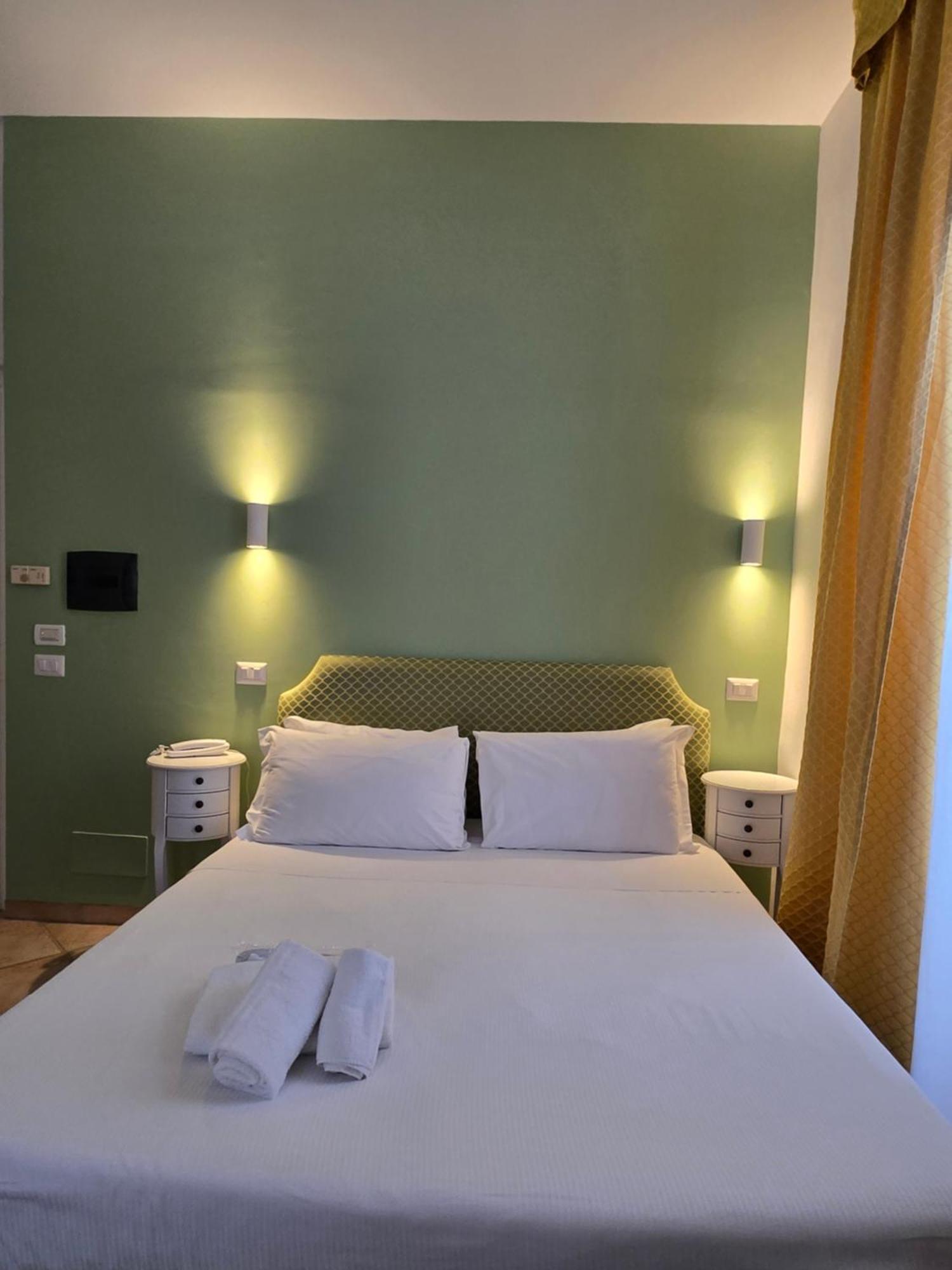 Sourire Hotel Rome Bagian luar foto