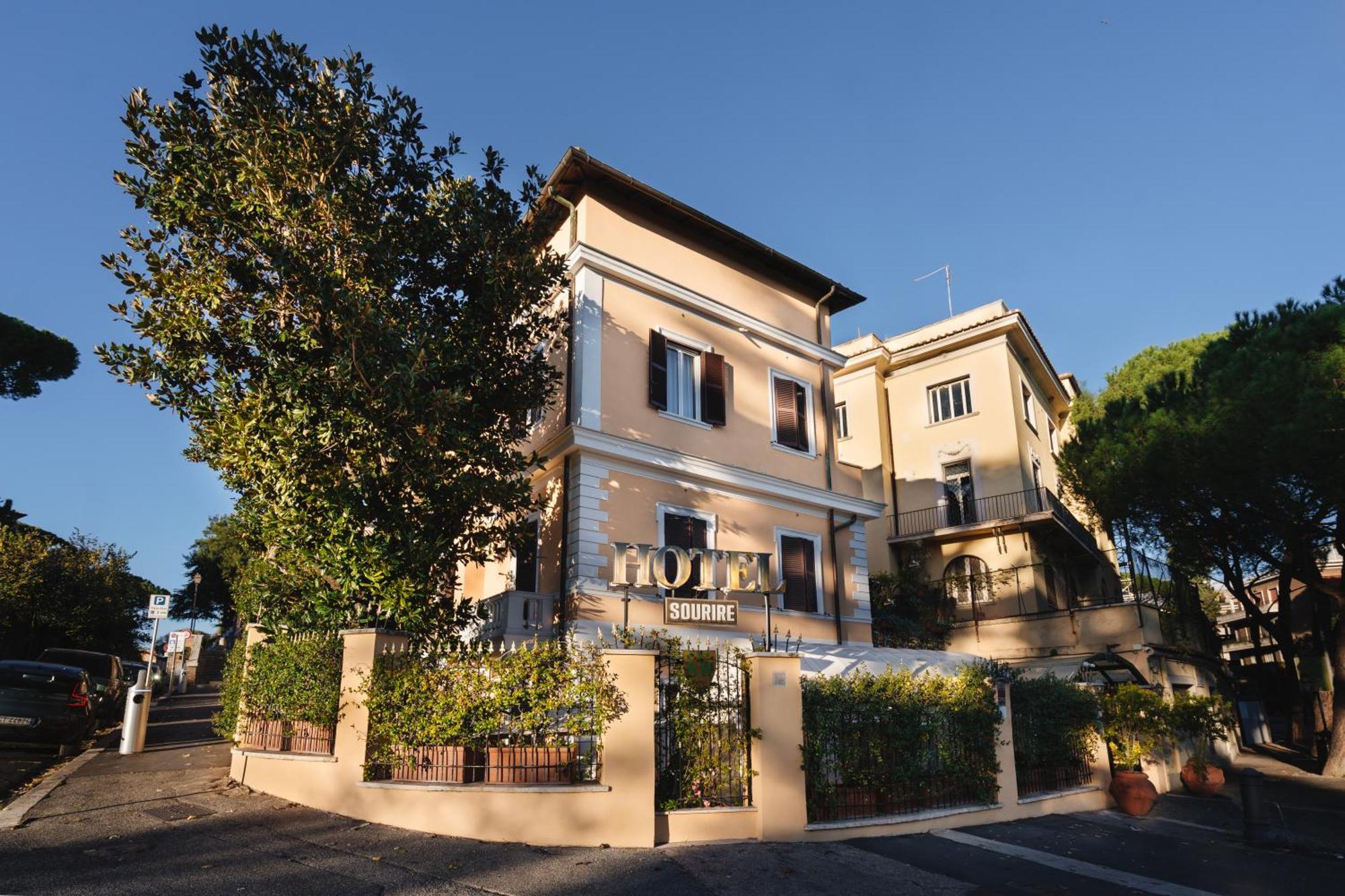 Sourire Hotel Rome Bagian luar foto